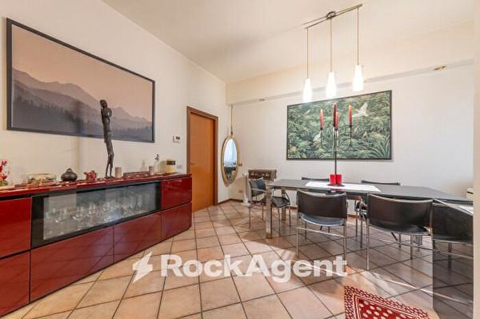 Appartamento con 6 locali in vendita in Via Vittorio Alfieri, Cerro Maggiore