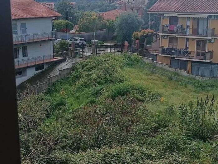 Appartamento con 5 locali in vendita in Viale Europa, San Pietro Clarenza