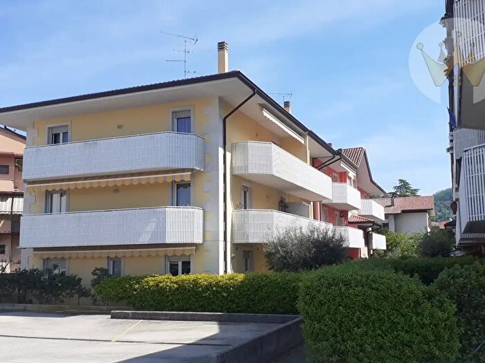 Appartamento trilocale in vendita in Via Alcide De Gaspari, Cormons