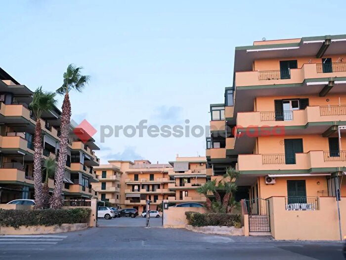 Appartamento quadrilocale in vendita in Via Spiaggia di Ponente, Milazzo