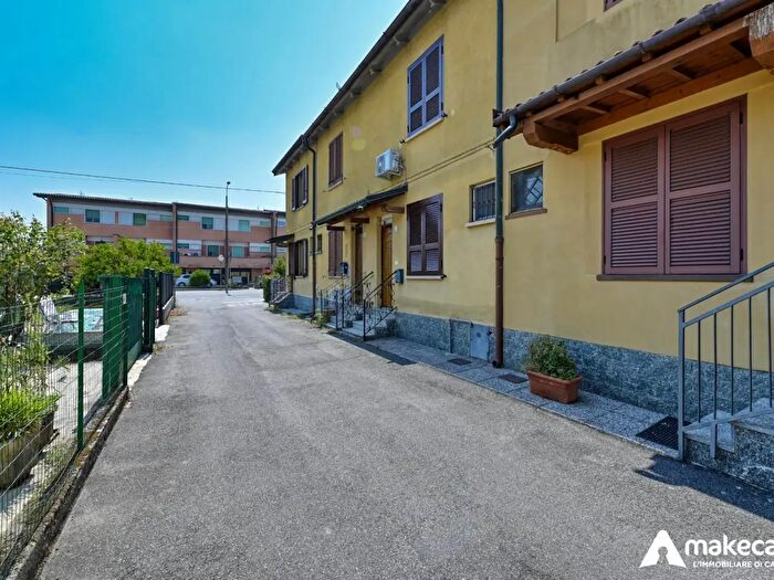 Casa trilocale in vendita in Via San Giorgio, Casaletto Lodigiano
