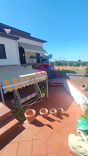 Casa con 5 locali in vendita in Portocannone