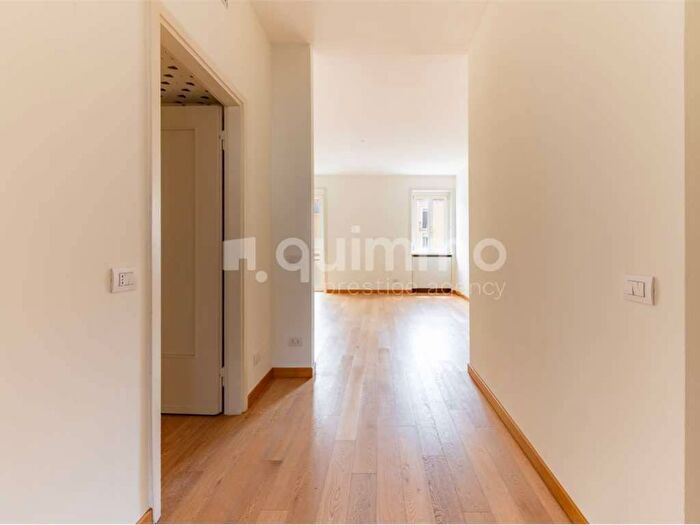 Appartamento trilocale in affitto in Porta Romana, Porta Romana Medaglie d'Oro, Milano