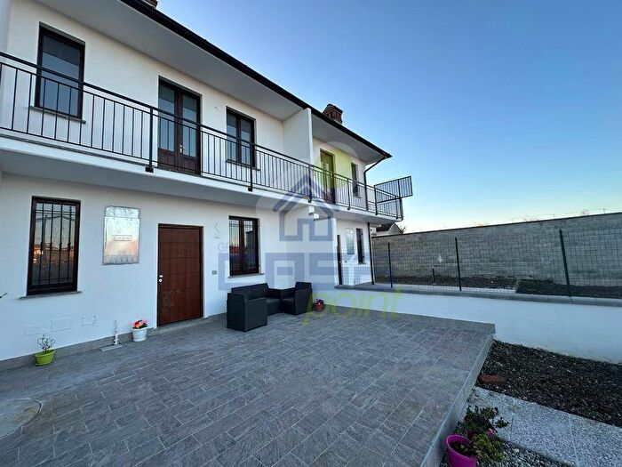 Casa trilocale in affitto in via monticelli, Centro, Badia Pavese