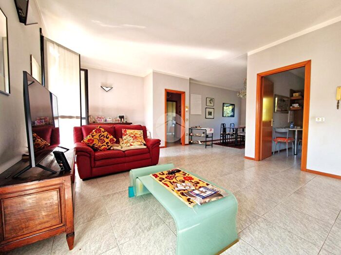 Appartamento trilocale in vendita in Str del Corriere, Borgo Virgilio