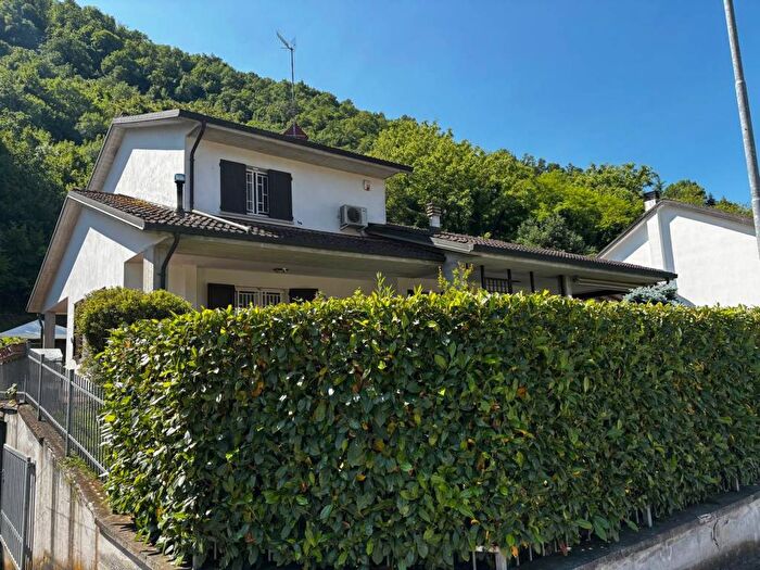 Casa quadrilocale in affitto in Via Lama di Reno, Lama Di Reno, Marzabotto