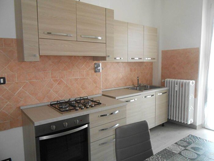 Appartamento trilocale in affitto in Via Pietro Cossa, Parella, Torino