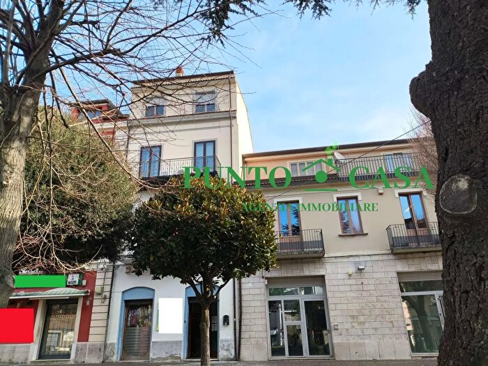 Appartamento trilocale in vendita in Via Sinopoli, Lamezia Terme