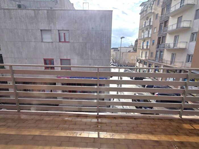 Appartamento trilocale in affitto in Via Scaloria, Centro, Manfredonia