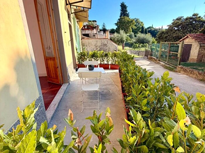 Appartamento trilocale in vendita in Via Vecchia Pisana, Lastra a Signa