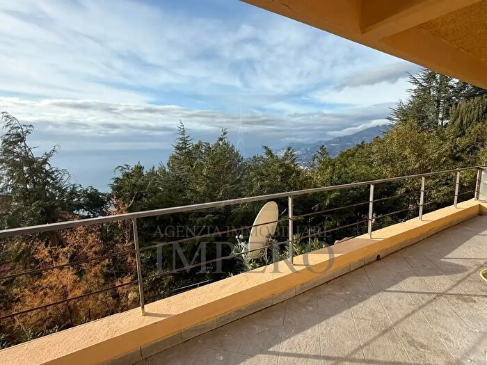 Appartamento bilocale in vendita in Via Alpe Summa, Ventimiglia