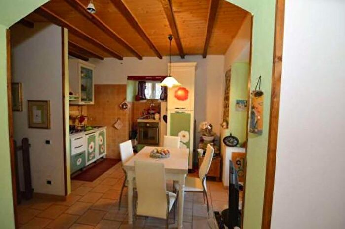 Appartamento con 5 locali in vendita in Via Giulio Tanini, Genova