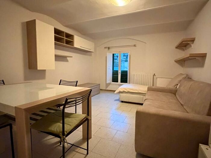 Appartamento bilocale in affitto in Via del Ponte alle Riffe, Le Cure, Firenze