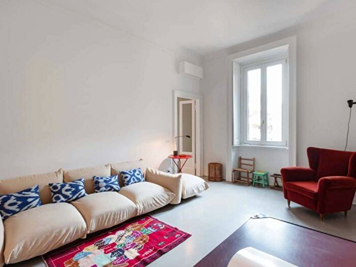 Appartamento bilocale in affitto in Via Giulio Ceradini, Plebisciti Susa, Milano