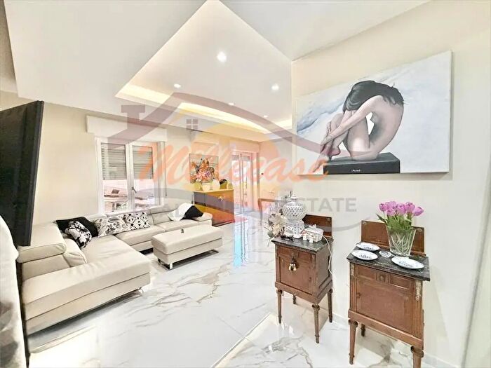 Appartamento trilocale in vendita in Viale Santa Panagia, Siracusa