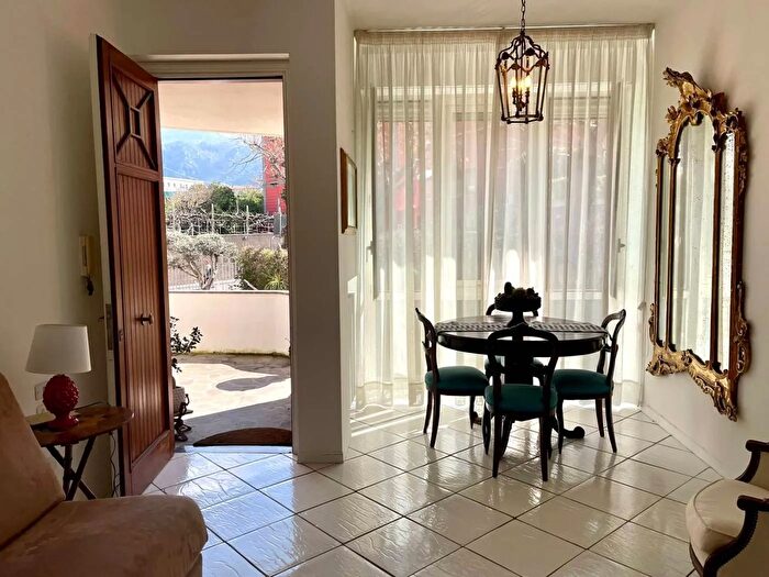 Appartamento bilocale in affitto in Via Mortora Piano di Sorrento, Piano Di Sorrento