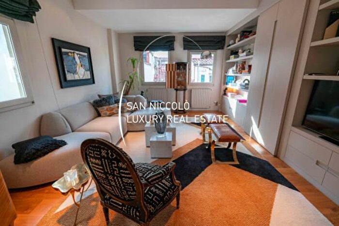 Appartamento trilocale in vendita in Borgo San Frediano, Firenze