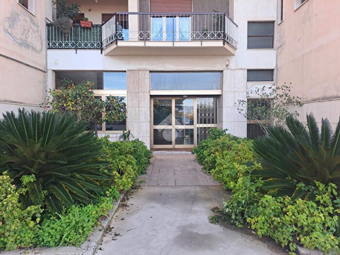 Appartamento quadrilocale in vendita in Vicolo Leone, Reggio Calabria