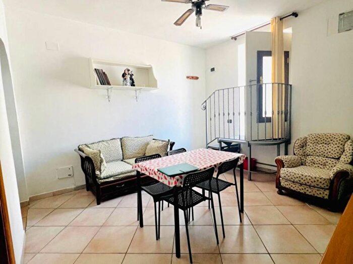 Appartamento monolocale in affitto in Via Monterusso, Località la Schiana Damiani, Pozzuoli