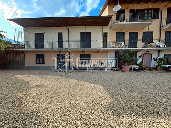 Casa con 7 locali in vendita in Via C Colombo, Cafasse