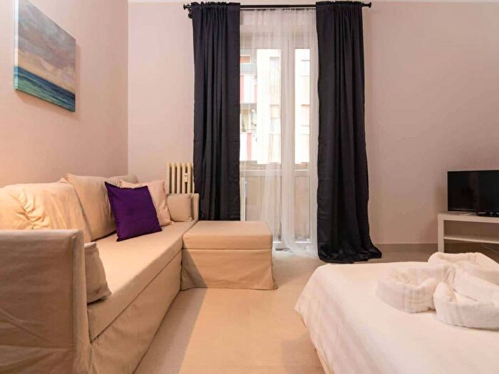 Appartamento bilocale in affitto in Piazza Simone Bolivar, Piazza Napoli, Milano