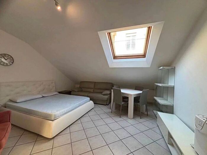 Appartamento monolocale in affitto in Via Ruffini, Centro Città, Ventimiglia