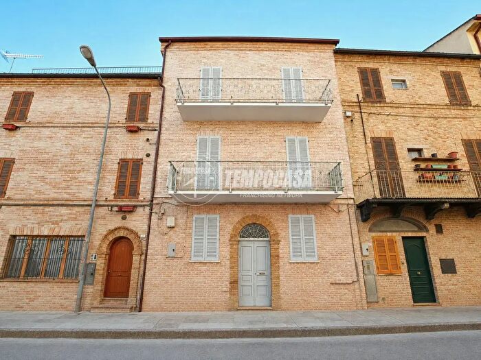 Appartamento bilocale in vendita in Corso Giuseppe Garibaldi, Porto San Giorgio