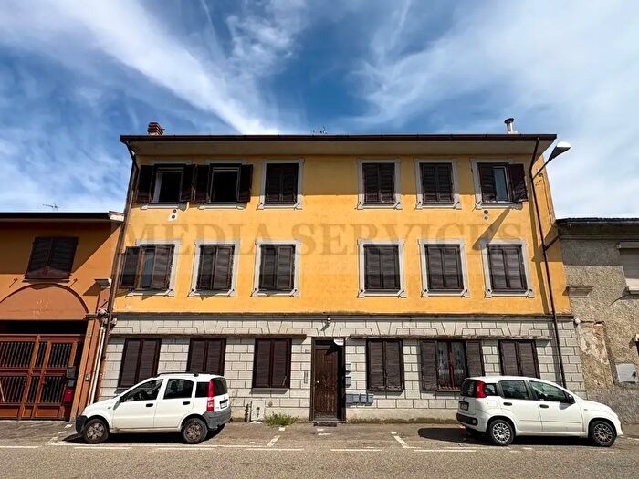 Appartamento trilocale in vendita in Via G Salvadeo N°, Tromello