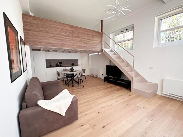 Appartamento bilocale in vendita in Via Nino Bixio, Milano