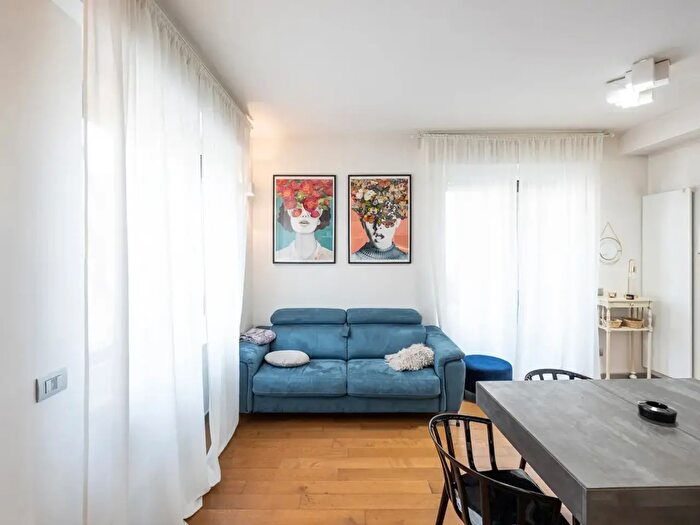 Appartamento bilocale in affitto in Viale Lombardia, Milano