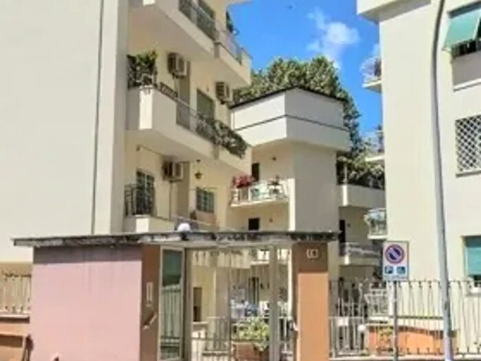 Appartamento bilocale in vendita in Clivio Rutario, Roma