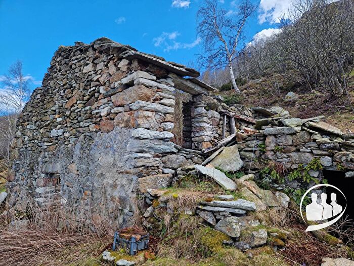 Casa trilocale in vendita in Scalaro Località Biolla, Quincinetto