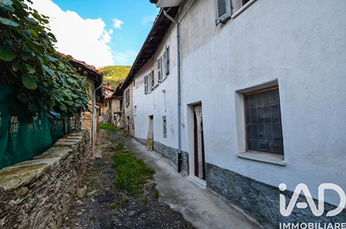 Casa trilocale in vendita in Via Penoni, Garessio