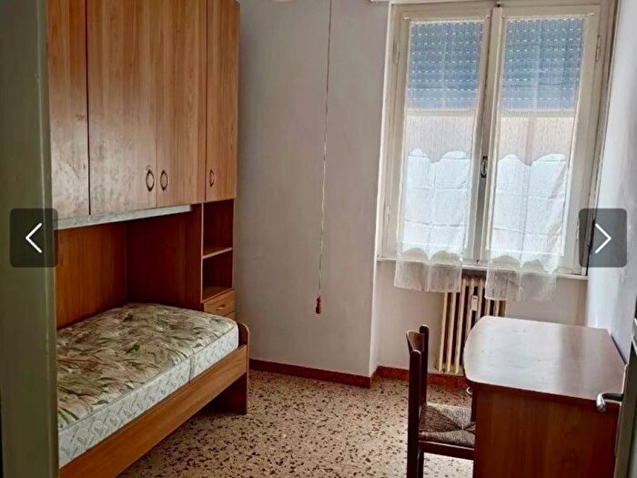 Appartamento con 6 locali in affitto in Calzabigi, Livorno