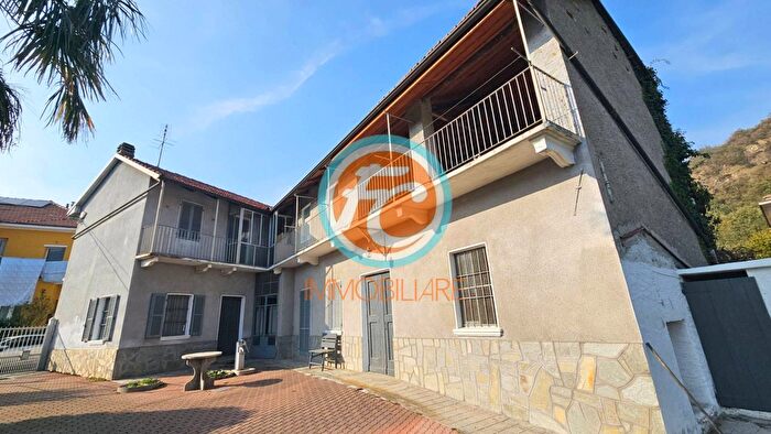 Casa trilocale in vendita in Via Piave, Condove