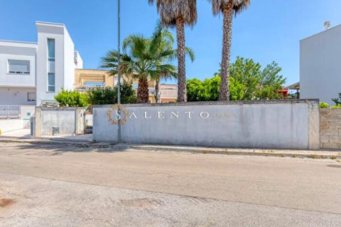 Casa con 6 locali in vendita in Via Clemenza, Taurisano