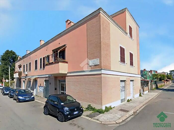 Appartamento bilocale in vendita in Piazza Mileto, Roma