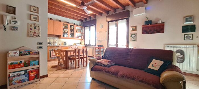 Appartamento con 5 locali in vendita in Via Rose di Sotto, Brescia