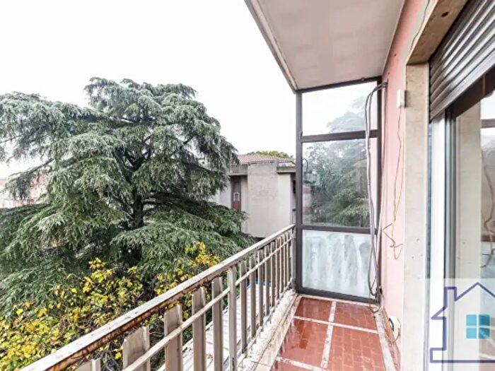 Appartamento trilocale in vendita in Via Cerda, Roma