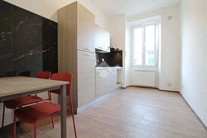 Appartamento trilocale in vendita in Via Giovanni Verga, Prato