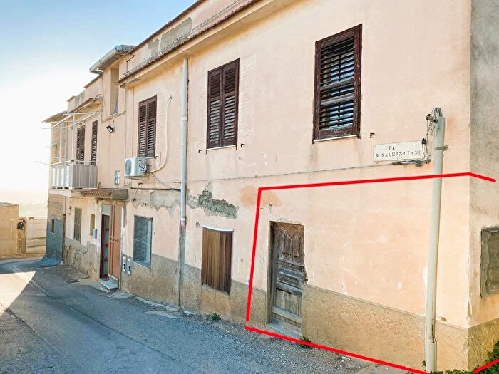 Appartamento trilocale in vendita in Via Romualdo Salernitano, Agrigento