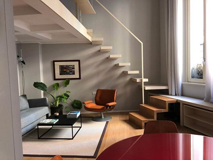 Appartamento bilocale in affitto in Via Anfiteatro, Lanza, Milano