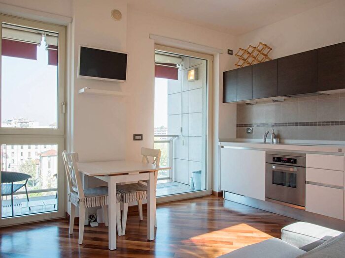 Appartamento bilocale in affitto in Via Timavo, Isola, Milano