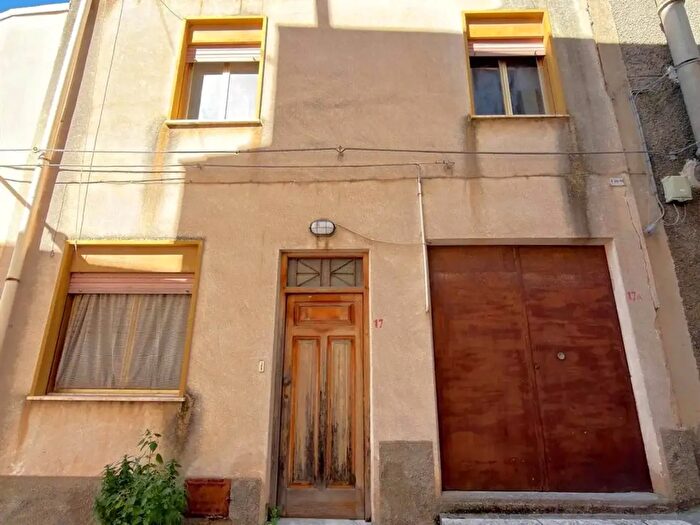 Casa trilocale in vendita in Bisacquino