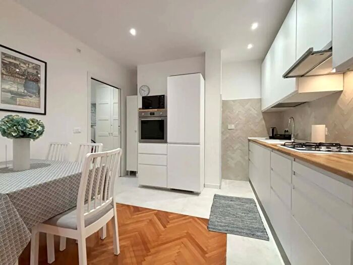 Appartamento monolocale in affitto in Via Antonio Canova, Trieste
