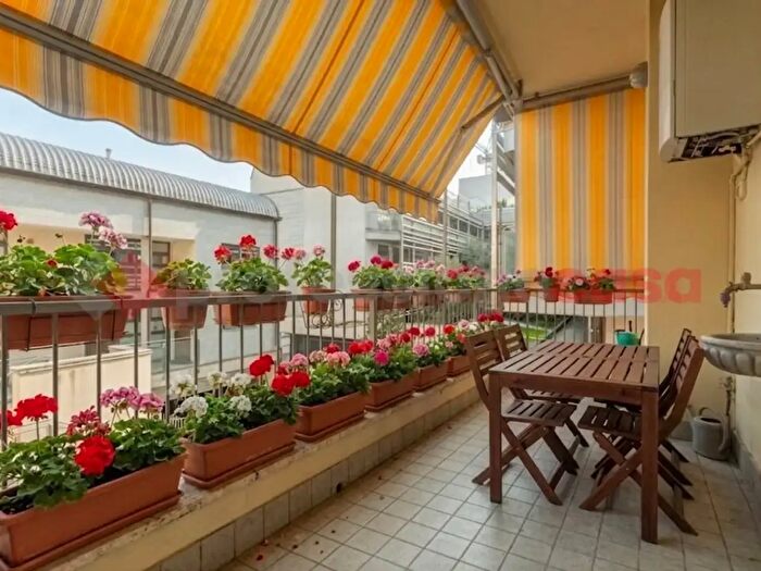 Appartamento trilocale in vendita in Milano