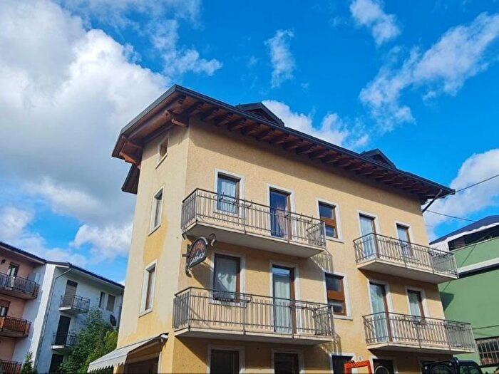 Appartamento monolocale in affitto in Viale Guiseppe Garibaldi, Centro, Asiago