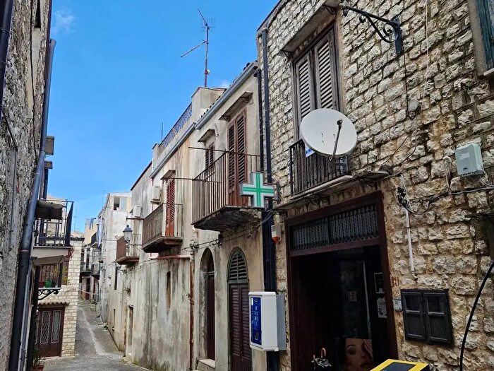 Appartamento bilocale in vendita in Via G Santoro, Giuliana