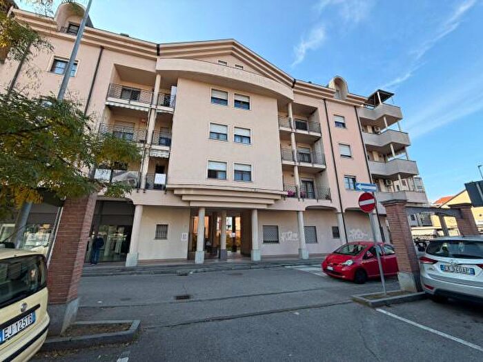 Appartamento trilocale in vendita in Via Moncenisio, Nichelino