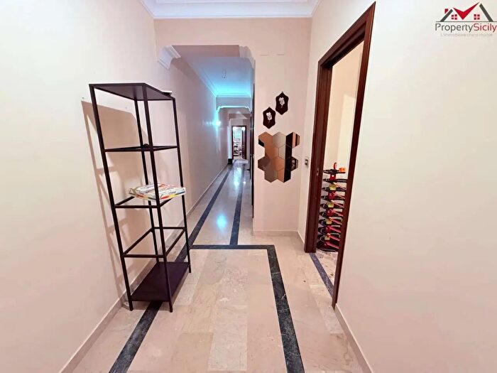 Appartamento con 6 locali in vendita in Porto Empedocle